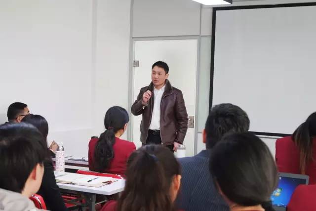 東方龍商務成功舉行大干九十天“30·500”目標階段評估暨十一月工作總結(jié)表彰 東方龍商務成功舉行大干九十天“30·500”目標階段評估暨十一月工作總結(jié)表彰