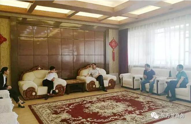 陪同河南汝陽、浙江舟山實地考察新型保溫墻體材料投資選址項目企業(yè),務(wù)實推進(jìn)項目合作落地 陪同河南汝陽、浙江舟山實地考察新型保溫墻體材料投資選址項目企業(yè),務(wù)實推進(jìn)項目合作落地