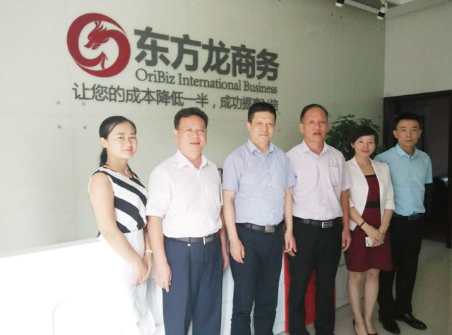 東方龍商務(wù)接待數(shù)十批湖南省市、縣政府考察團,全面交流委托招商引資合作 東方龍商務(wù)接待數(shù)十批湖南省市、縣政府考察團,全面交流委托招商引資合作