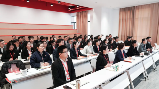 項目量質(zhì)攀新高，掀起“大干100天”競賽高潮！12月上旬，集團成功通過49個優(yōu)質(zhì)投資選址項目