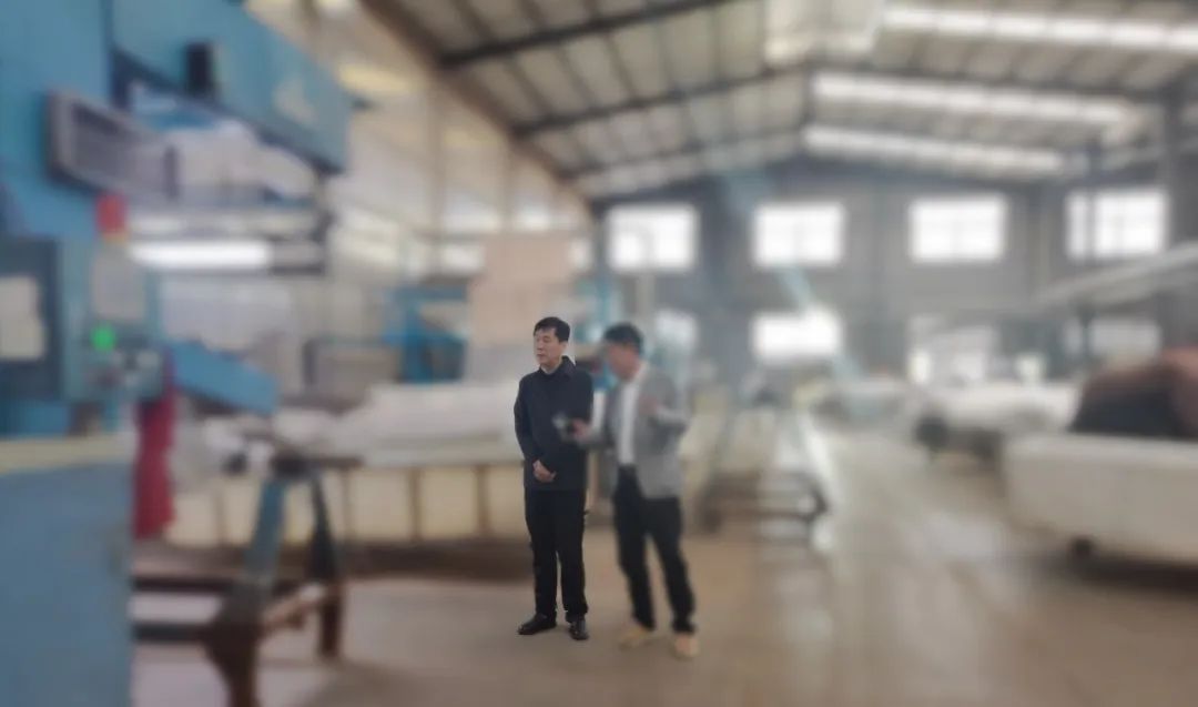 時(shí)尚服裝品牌供應(yīng)商！黑龍江某地方政府實(shí)地對(duì)接老牌紡織布料加工投資選址項(xiàng)目