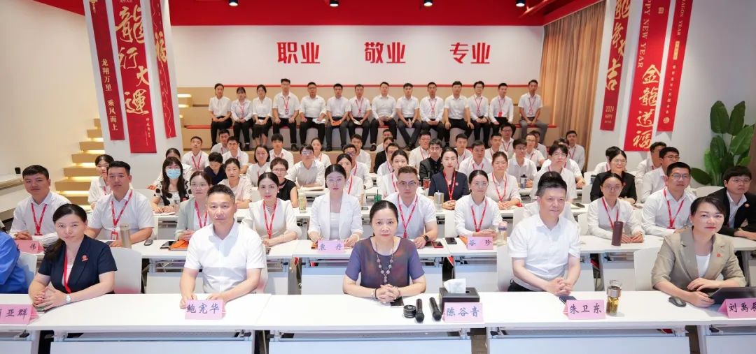 無懼高溫“烤”驗，催化項目落地火熱進行時！7月下旬，集團共37個優(yōu)質投資選址項目通過評估
